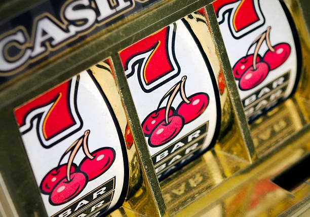 Multi-camera controls let you choose your view Live dealer at blackjack table with multi-camera angle selector on screen